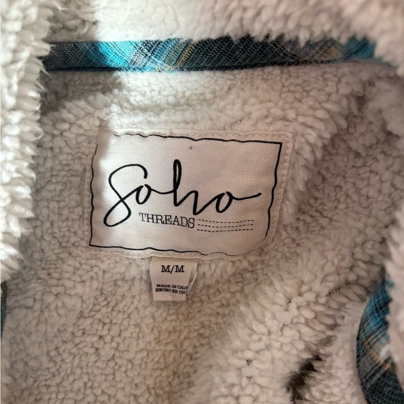 Soho Threads Women's Sherpa-Lined Hooded Plaid Jacket in Size Medium (M). - Picture 6 of 11